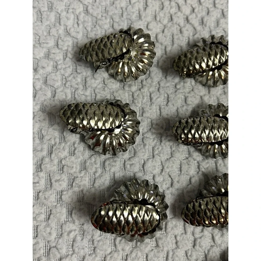 Vtg Silver Tin Christmas Tree Candle Clips Holder‎ Granny MCM Holiday Ornament